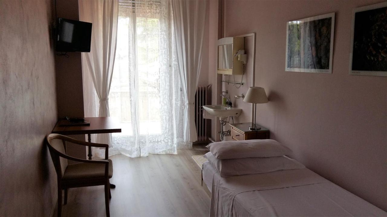 Albergo Hotel 테서리트 외부 사진